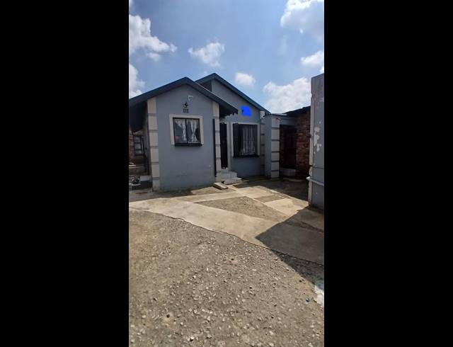 7 BEDROOM HOUSE FOR SALE IN KAALFONTEIN